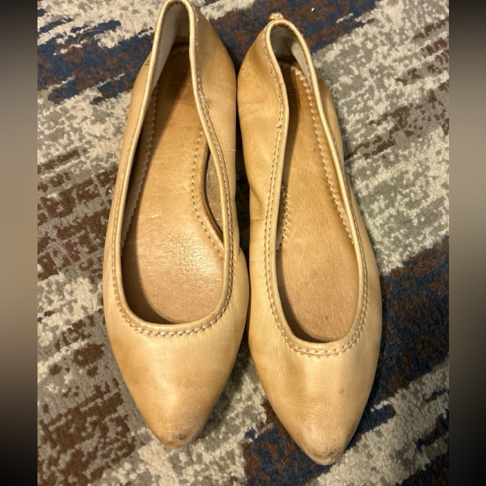 Frye Leather Flats 7.5